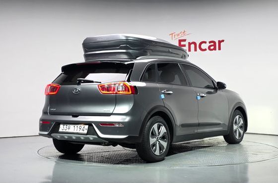 Kia Niro Noblesse — пробег 147 436 км — фото 2 из 5