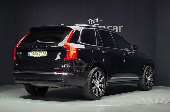 Volvo XC90 B6 Ultimate Bright — пробег 85 279 км — фото 2 из 5