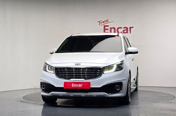 Kia Carnival 7-seater Limousine VIP — пробег 97 186 км — фото 3 из 5