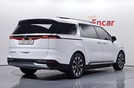 Kia Carnival Gasoline 9-Seater Signature — пробег 102 627 км — фото 2 из 5