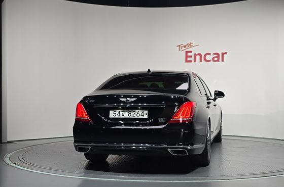 Genesis EQ900 3.3 T-GDI AWD Prestige — пробег 255 695 км — фото 4 из 5