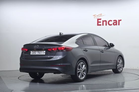 Hyundai AVANTE 1.6 GDI Value Plus — пробег 33 975 км — фото 2 из 5