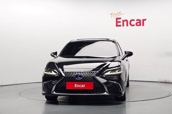 Lexus ES Luxury Plus — пробег 83 057 км — фото 3 из 5
