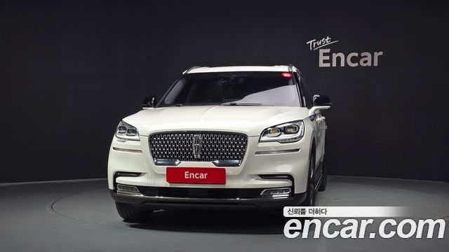 Lincoln Aviator 3.0 Reserve  AWD — пробег 75 887 км — фото 3 из 5
