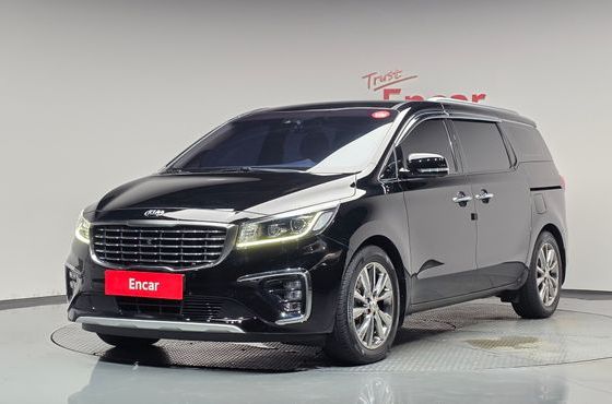 Kia Carnival 9-Seater Noblesse Special — пробег 114 899 км — фото 1 из 5