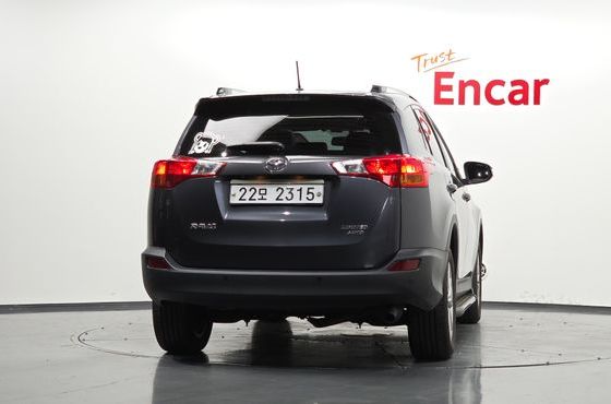 Toyota RAV4 2.5 4WD 4th — пробег 107 038 км — фото 4 из 5