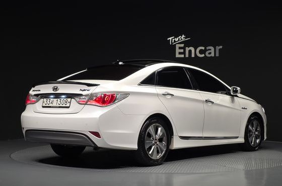Hyundai Sonata 2.0 Royal — пробег 245 094 км — фото 2 из 5