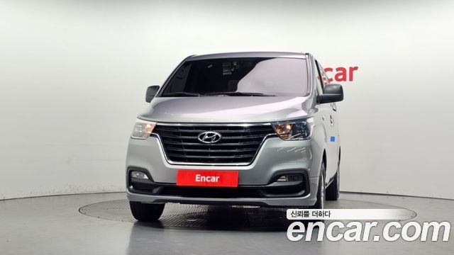 Hyundai Starex Van 3-Seater Smart — пробег 81 709 км — фото 3 из 5