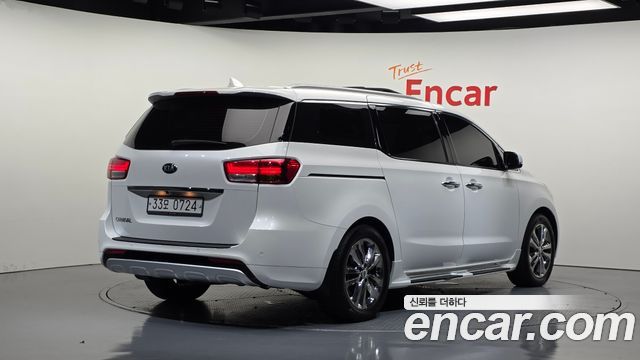 Kia Carnival из Кореи Encar