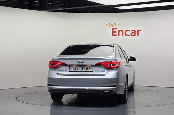 Hyundai Sonata LPI Premium — пробег 207 867 км — фото 4 из 5