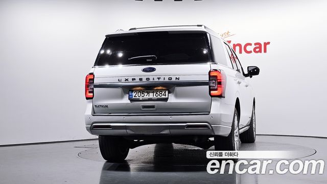 Ford Expedition Platinum 4WD 7Seater — пробег 37 992 км — фото 4 из 5