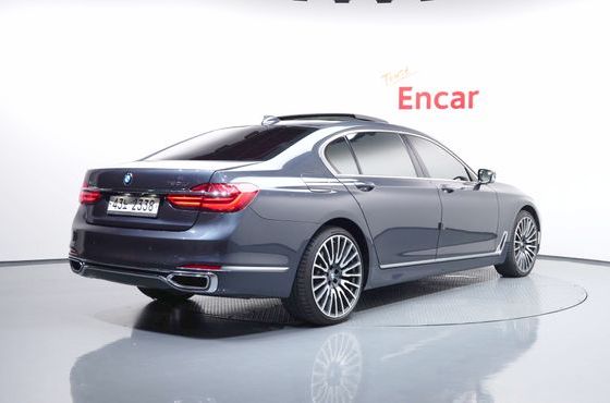 BMW 7-Series 750Li xDrive Prestige — пробег 118 081 км — фото 2 из 5