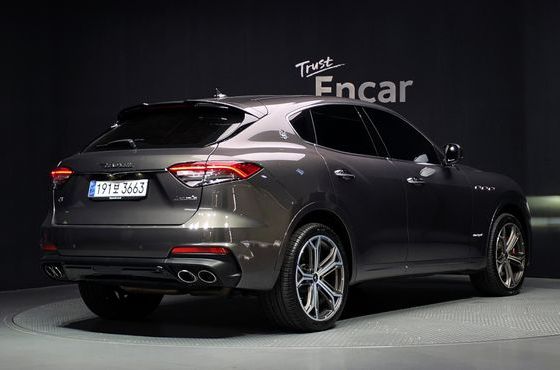 Maserati Levante 3.0 AWD GranSport — пробег 46 320 км — фото 2 из 5