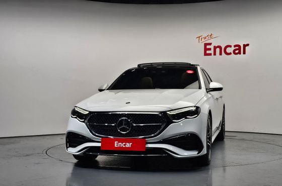 Mercedes-Benz E-Class E300 4MATIC AMG Line — пробег 9 878 км — фото 3 из 5