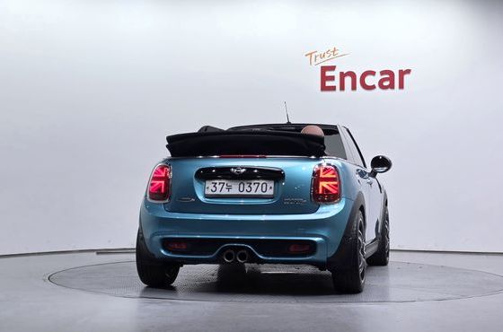 Mini Cooper Convertible Standard 3rd — пробег 80 223 км — фото 4 из 5