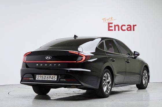 Hyundai Sonata 2.0 Premium Family — пробег 101 798 км — фото 2 из 5