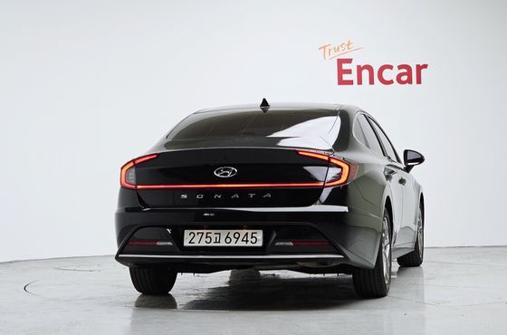 Hyundai Sonata 2.0 Premium Family — пробег 101 798 км — фото 4 из 5