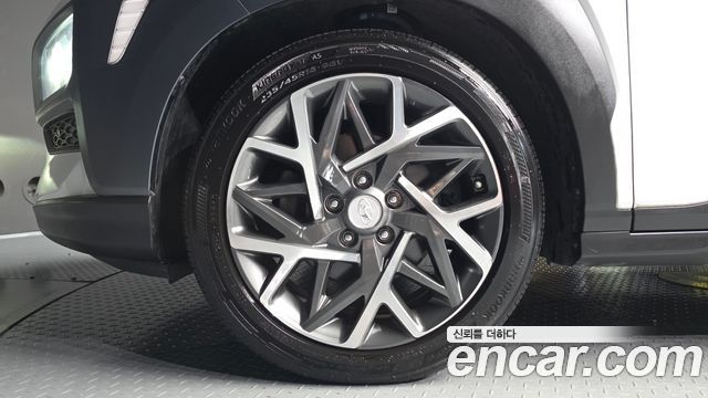 Hyundai Kona Premium Special — пробег 99 554 км — фото 5 из 5