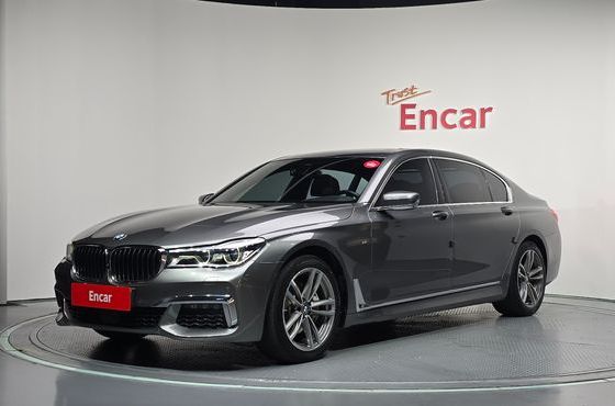 BMW 7-Series 740Li xDrive M Sport Package — пробег 159 851 км — фото 1 из 5