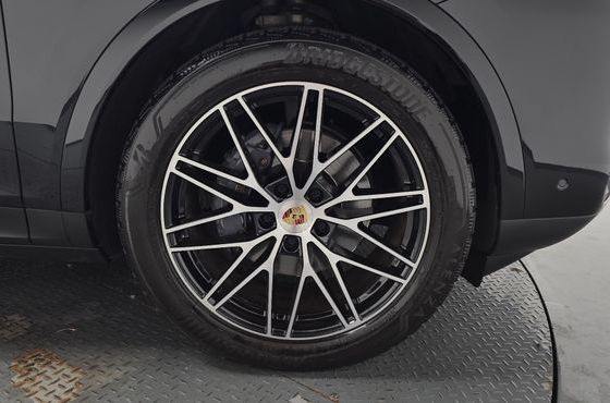 Porsche Cayenne 3.0 Coupe — пробег 33 896 км — фото 5 из 5