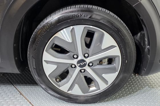 Kia Niro Prestige — пробег 139 801 км — фото 5 из 5