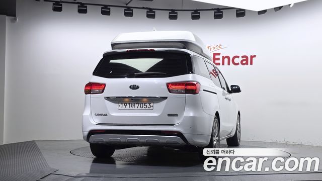 Kia Carnival из Кореи Encar