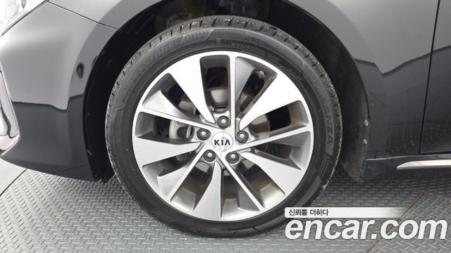 Kia K5 из Кореи Encar
