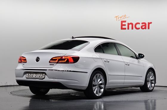 Volkswagen CC 2.0 TDI BlueMotion — пробег 140 996 км — фото 2 из 5