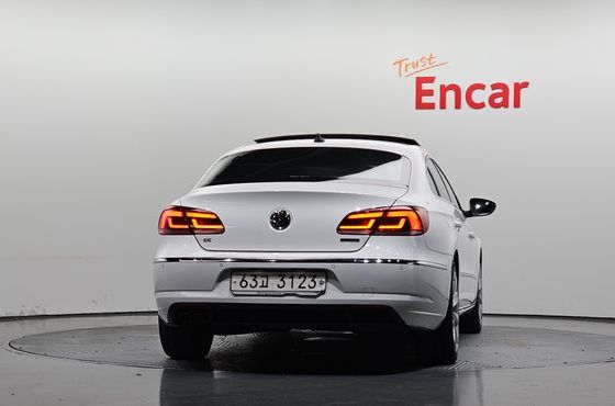 Volkswagen CC 2.0 TDI BlueMotion — пробег 140 996 км — фото 4 из 5