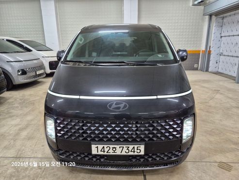 Hyundai Staria Lounge 9-Seater Prestige — пробег 32 км — фото 3 из 5