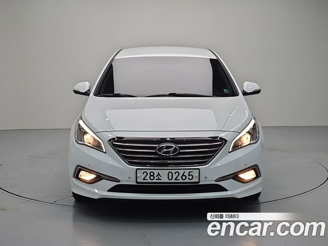 Hyundai Sonata 2.0 Care+ — пробег 179 749 км — фото 2 из 5