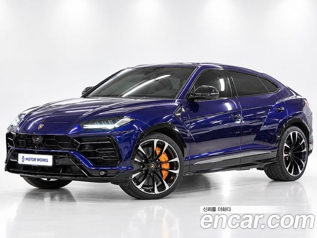 Lamborghini Urus из Кореи Encar