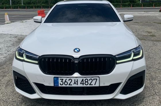 BMW 5-Series 530i xDrive M Sport Package — пробег 55 106 км — фото 3 из 5