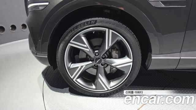 Genesis GV80 из Кореи Encar