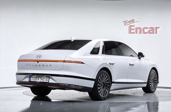 Hyundai Grandeur Calligraphy — пробег 32 527 км — фото 2 из 5