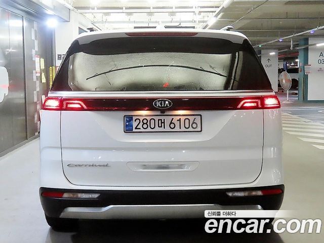 Kia Carnival Diesel 9-Seater Noblesse — пробег 166 045 км — фото 4 из 5