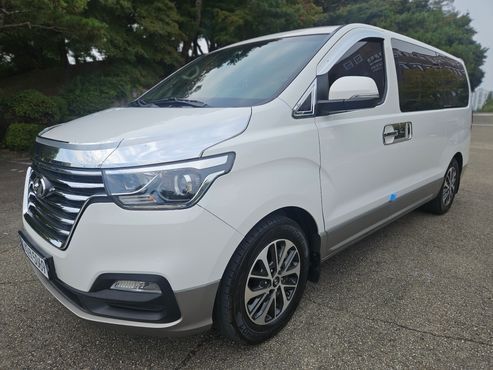 Hyundai Starex Urban 9-Seater Exclusive — пробег 69 400 км — фото 1 из 5