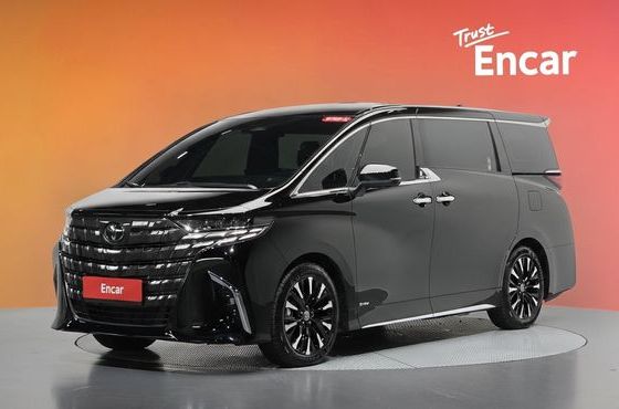Toyota Alphard 2.5 HEV Executive AWD — пробег 9 585 км — фото 1 из 5