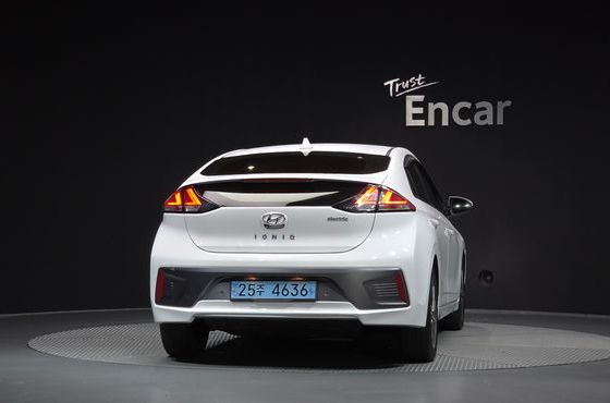 Hyundai Ioniq N — пробег 124 944 км — фото 4 из 5