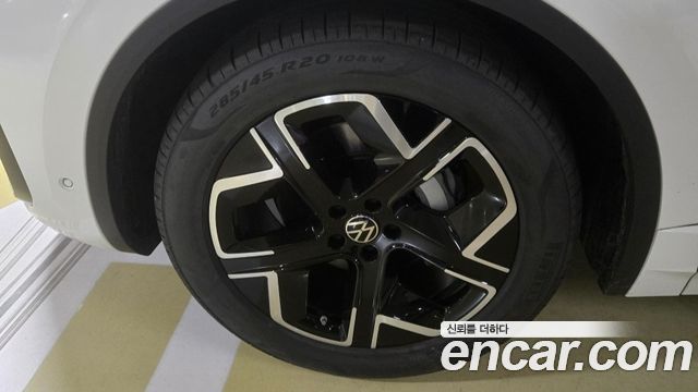 Volkswagen Touareg из Кореи Encar