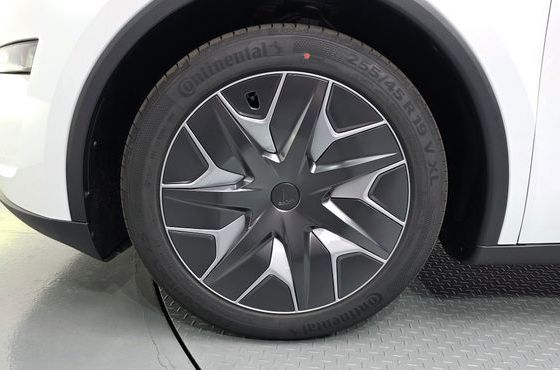 Tesla Model Y L Long Range AWD — пробег 14 км — фото 5 из 5