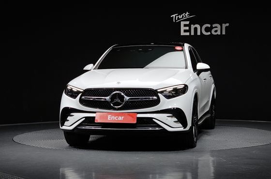 Mercedes-Benz GLC-Class GLC300 4MATIC Coupe — пробег 35 610 км — фото 3 из 5