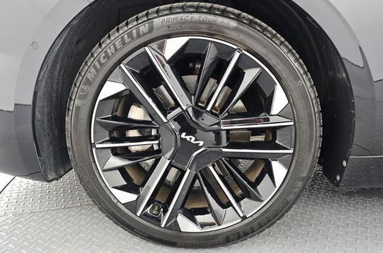 Kia K8 2.5 Gasoline 2WD Noblesse — пробег 15 423 км — фото 5 из 5