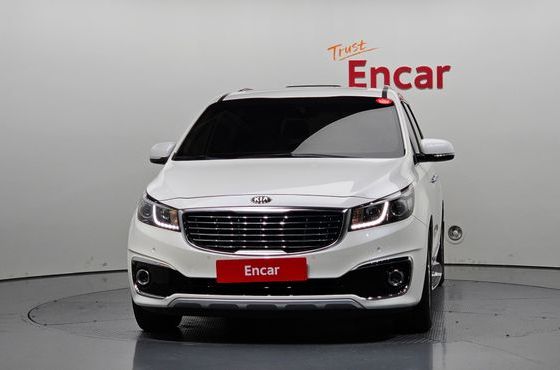 Kia Carnival 9-seater Prestige — пробег 92 610 км — фото 3 из 5