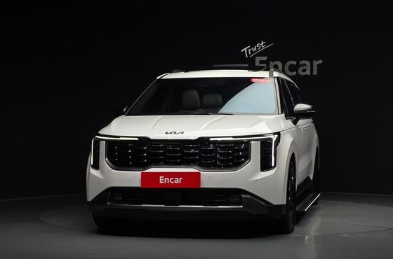 Kia Carnival HEV 7-Seater X Line — пробег 2 659 км — фото 3 из 5