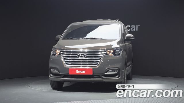 Hyundai Starex 4WD Urban 9-Seater Exclusive — пробег 147 800 км — фото 3 из 5