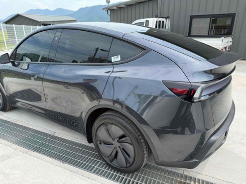 Tesla Model Y Premium RWD — пробег 659 км — фото 5 из 5