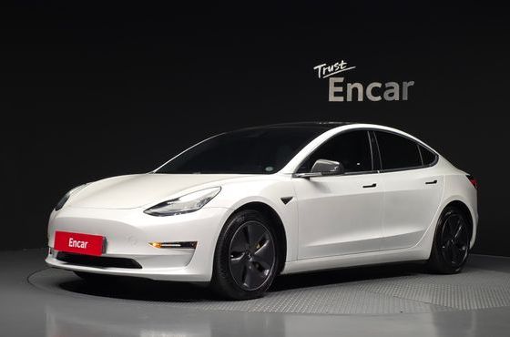 Tesla Model 3 Long Range AWD — пробег 122 363 км — фото 1 из 5
