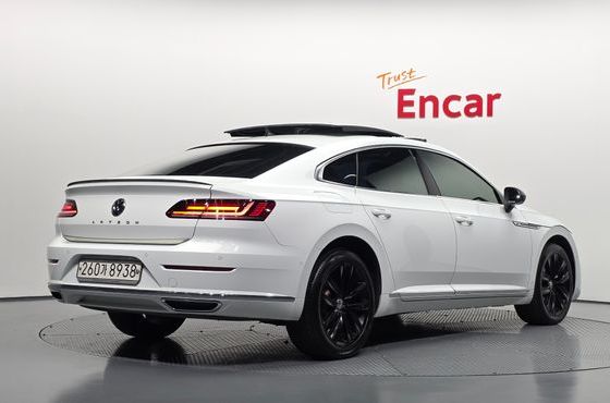 Volkswagen Arteon 2.0 TDI Prestige — пробег 168 108 км — фото 2 из 5
