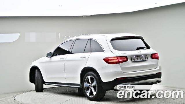 Mercedes-Benz GLC-Class GLC300 4MATIC — пробег 28 748 км — фото 4 из 5